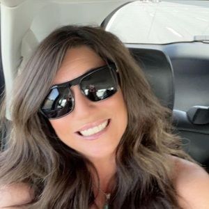 Meet your Posher, Cortney